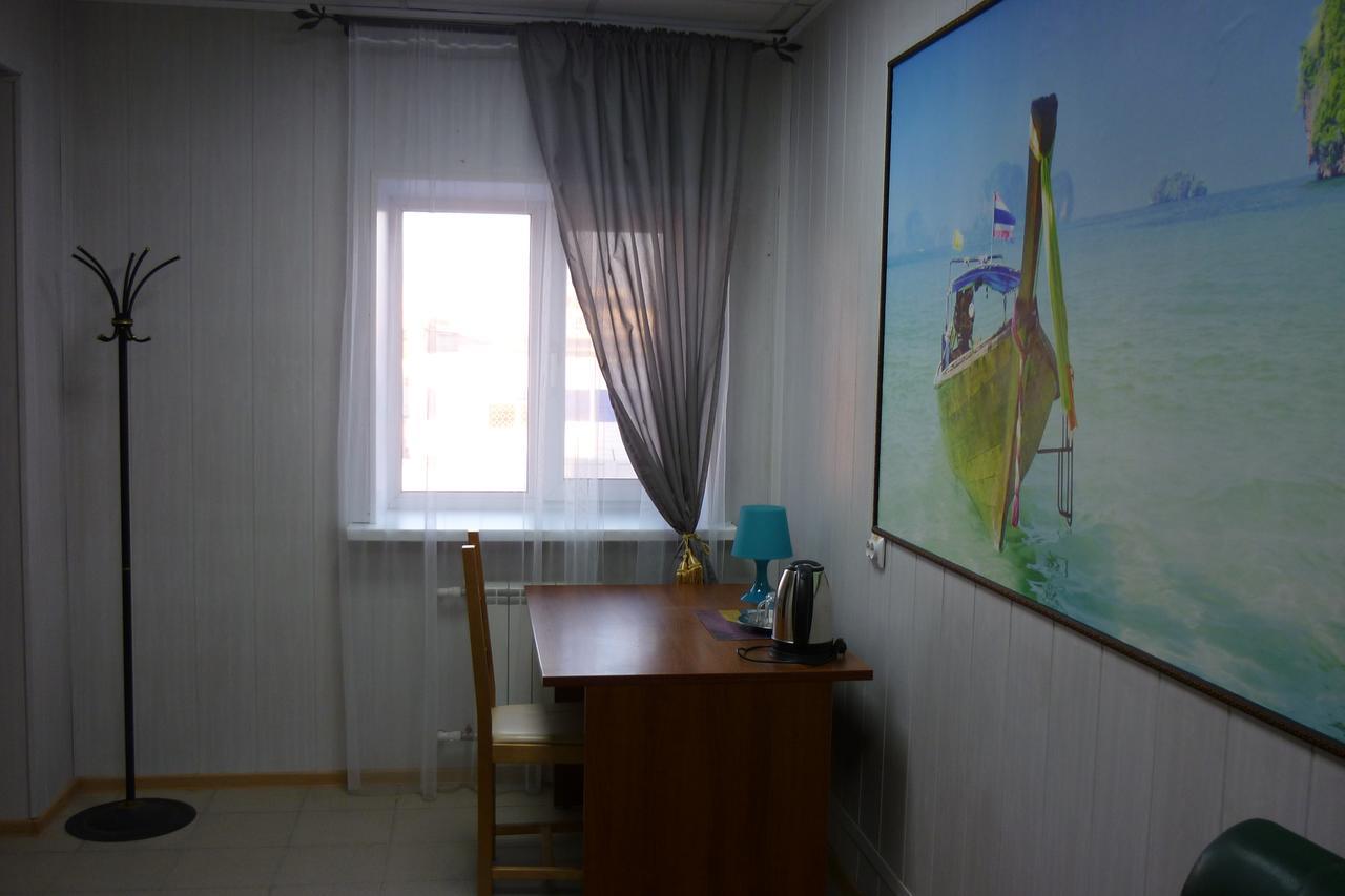 Motel Roza Vetrov Омск Екстериор снимка