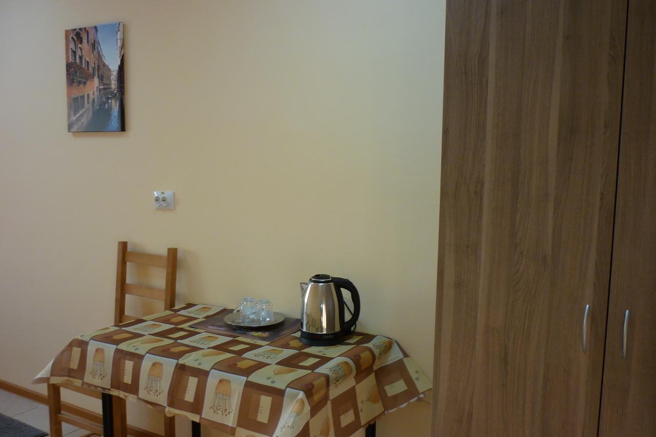 Motel Roza Vetrov Омск Екстериор снимка