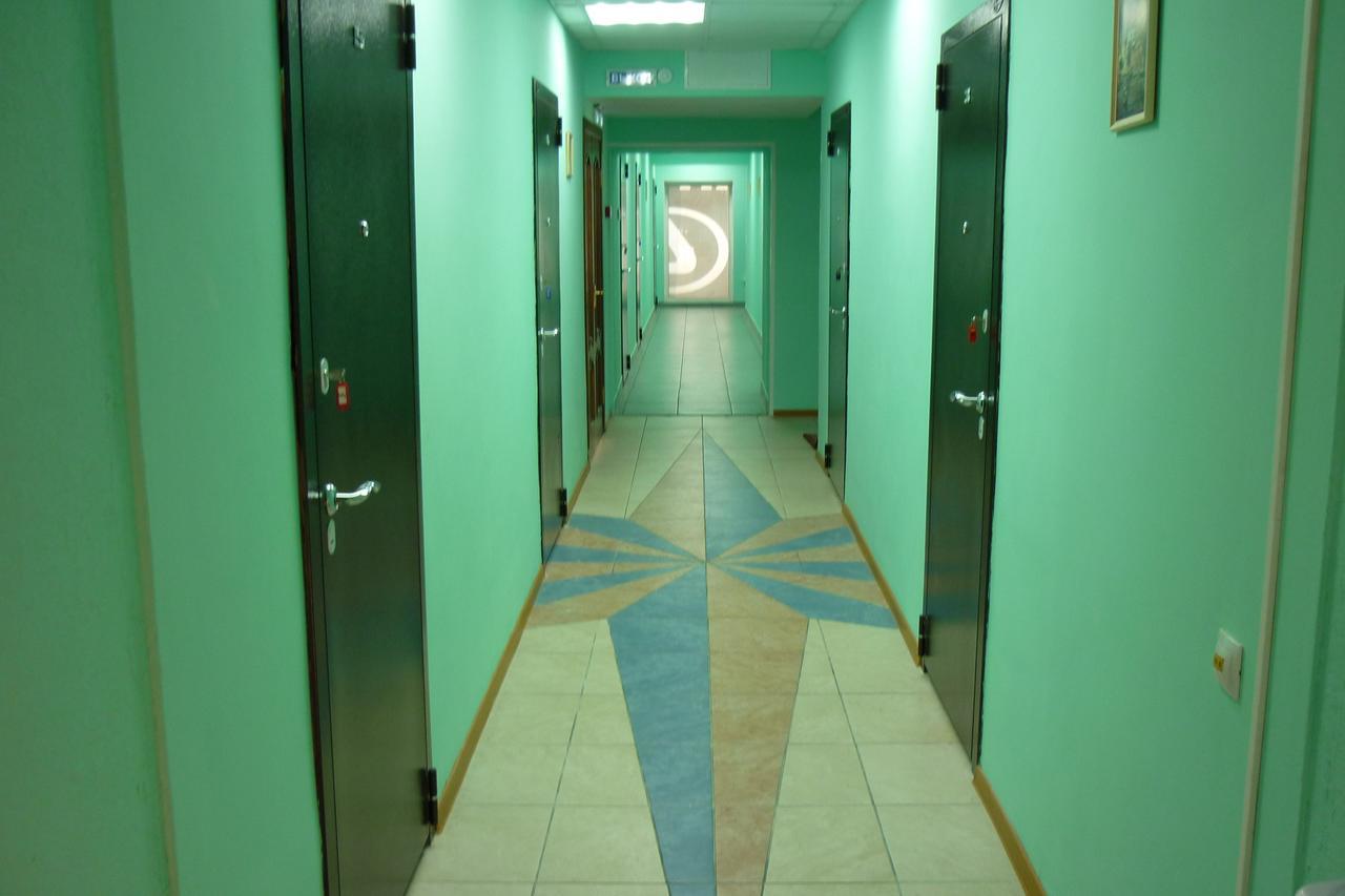 Motel Roza Vetrov Омск Екстериор снимка