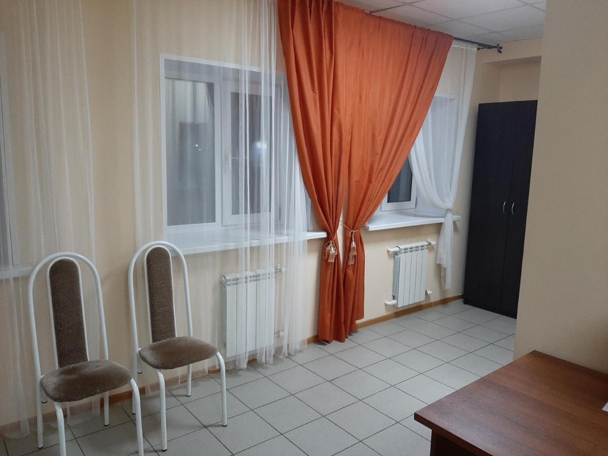 Motel Roza Vetrov Омск Екстериор снимка